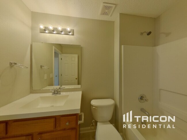 Building Photo - 308 Foxport Dr