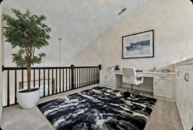 Building Photo - 204 Fox Creek Blvd