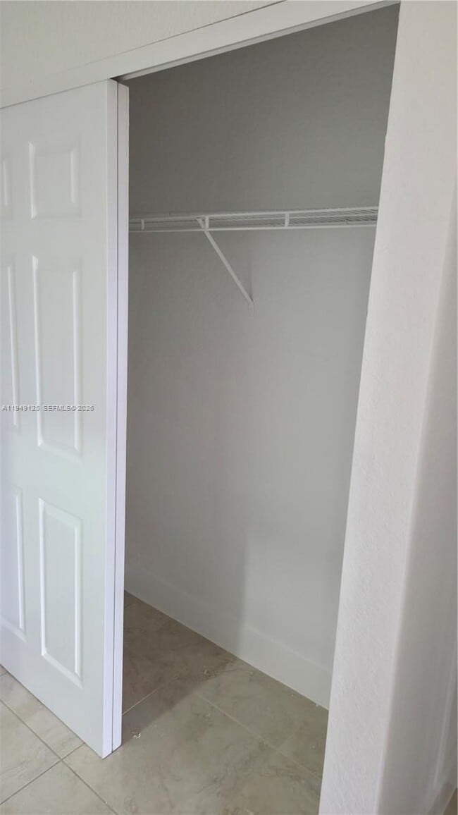 Building Photo - 2101 Belmont Ln