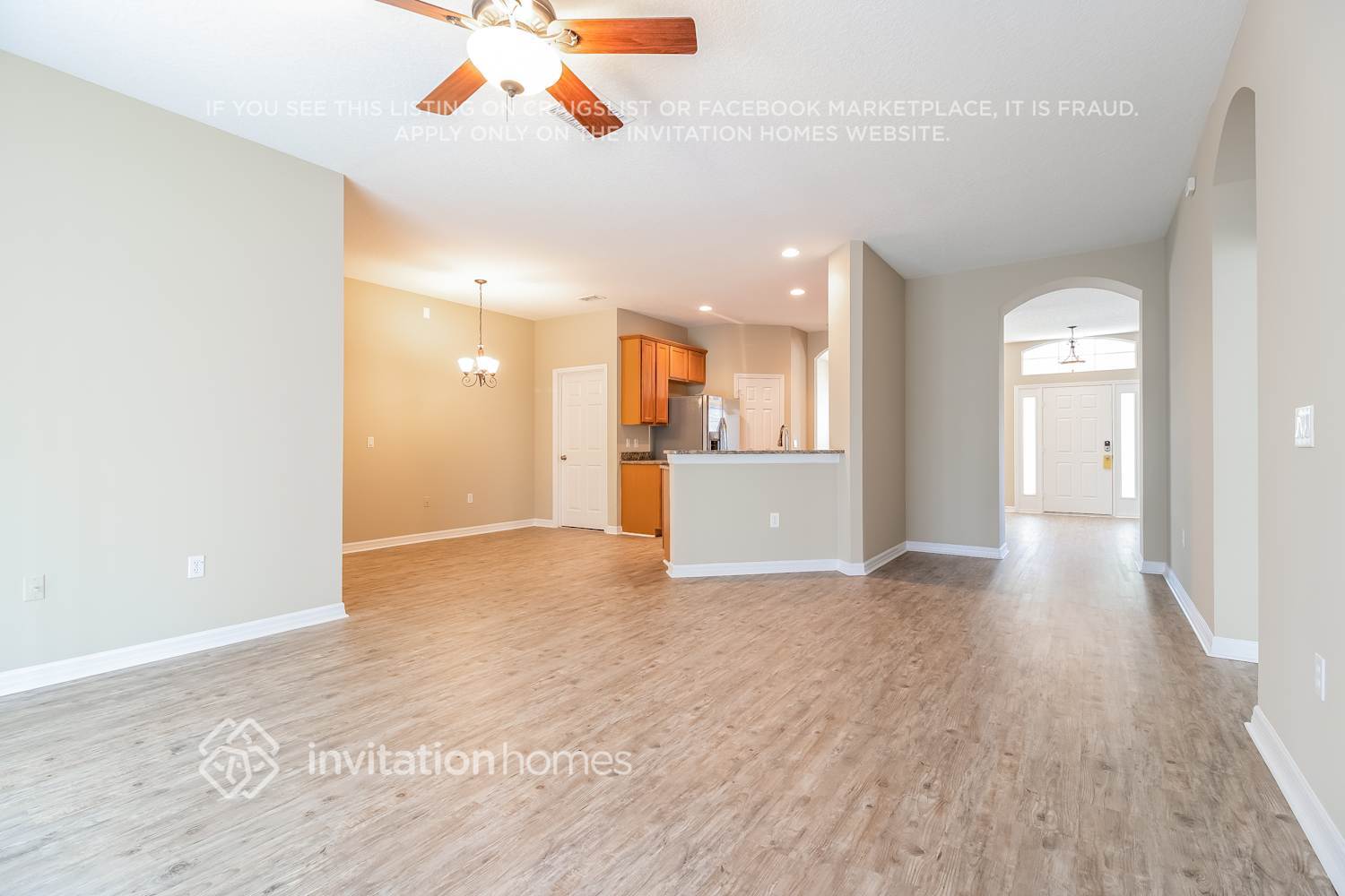 Building Photo - 498 Woodford Dr