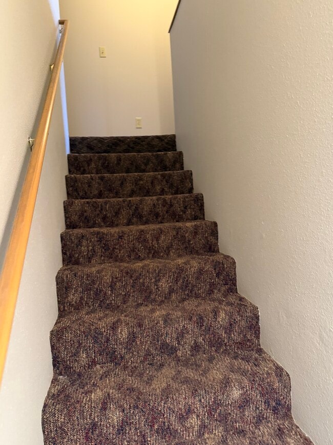 Building Photo - 810 SE 153rd Ave