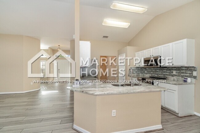 Building Photo - 4213 Garden Blvd