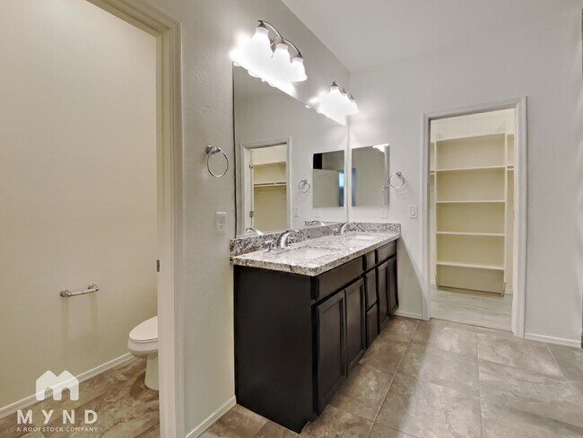 Building Photo - 2747 W Apollo Rd