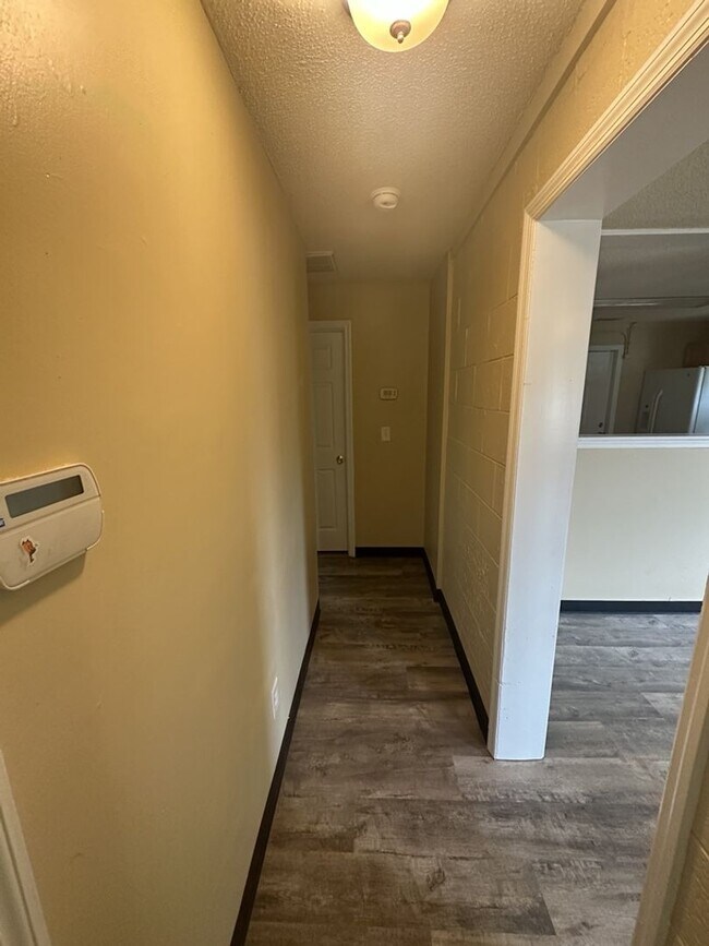 Building Photo - 1529 Mountain View Ct