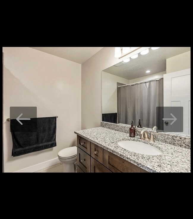 Building Photo - 384 N 100 W