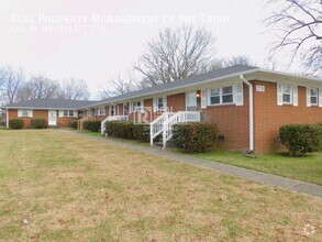 Building Photo - Quaint 2bd/1ba apartment available