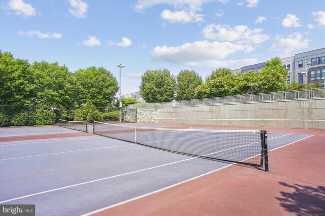 Building Photo - 13358 Sherwood Park Ln