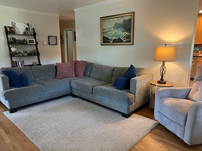 Building Photo - 2209 E Floyd Pl