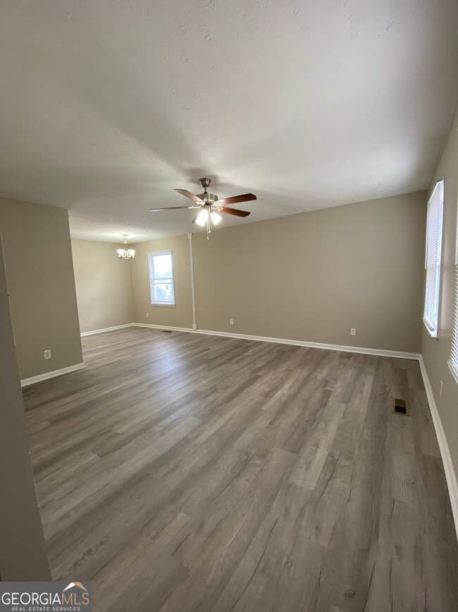 Building Photo - 338 Whitehead Rd