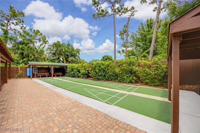 Building Photo - 15260 Cedarwood Ln