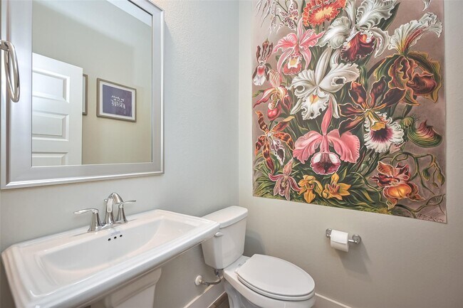 Building Photo - 17026 Canosa Dr