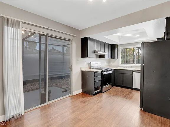 Building Photo - NO MIN CREDIT SCORE REQUIRED, BK OKAY, PAST EVICTION OKAY!, BACKGROUND FRIENDLY. Apply at "The Re...