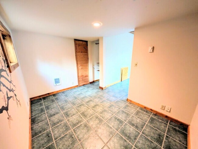 Building Photo - Cozy Northwest Living in Lake Minterwood – Spacious Home with Garage