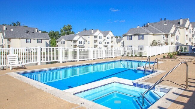 Building Photo - 7000 Quail Lakes Dr