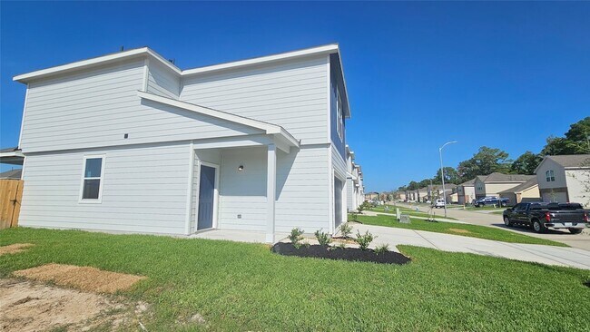 Building Photo - 21915 Grand Majestic Dr