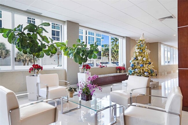 Building Photo - 4250 Galt Ocean Dr
