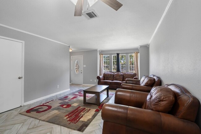 Building Photo - 5801 Lumberdale Rd