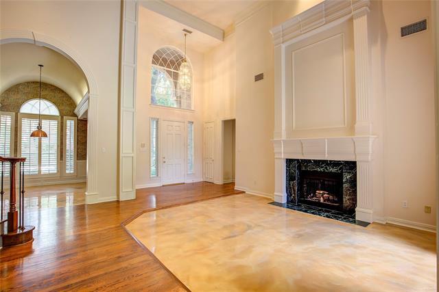 Building Photo - 124 Dickens Dr