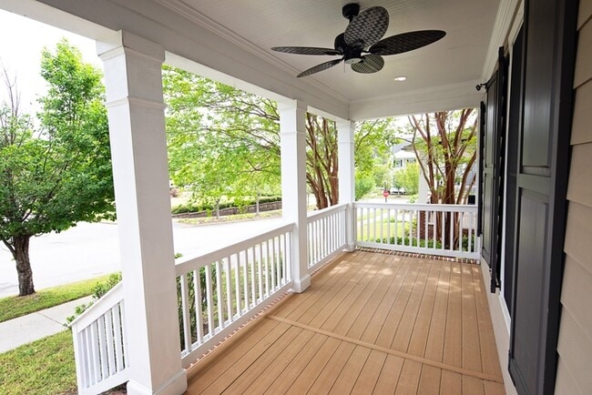 Building Photo - 856 Harborside Ln