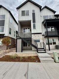 Building Photo - NEW CONSTRUCTION Gorgeous 2 Bedroom in clo...