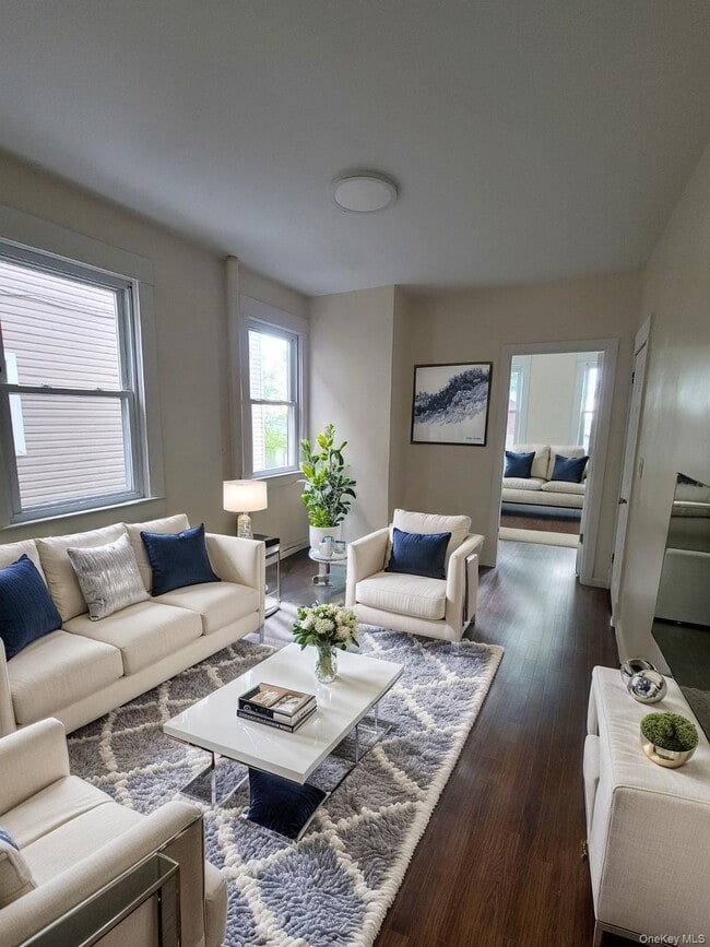 Primary Photo - 171 Van Buren St