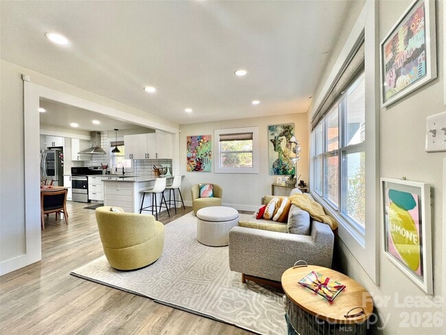 Building Photo - 3205 Brixton Ct