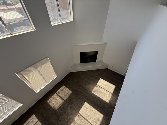 Building Photo - 4808 Driftwood Ave NW