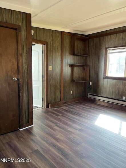 Building Photo - 1224 E Street Unit B