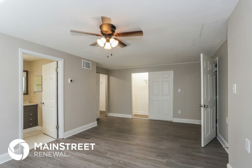 Building Photo - 1960 Cecil St