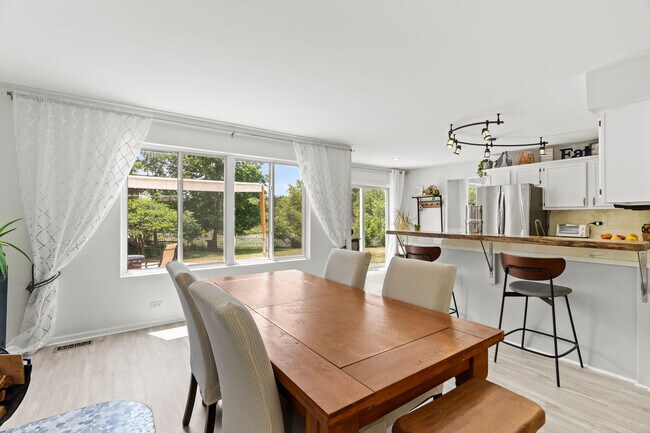 Building Photo - 257 Indian Ridge Ln