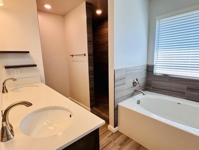 Building Photo - 4100 NW 152nd Terrace