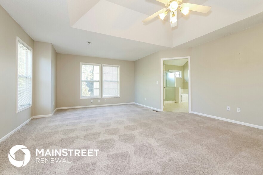 Building Photo - 4811 Lone Elm
