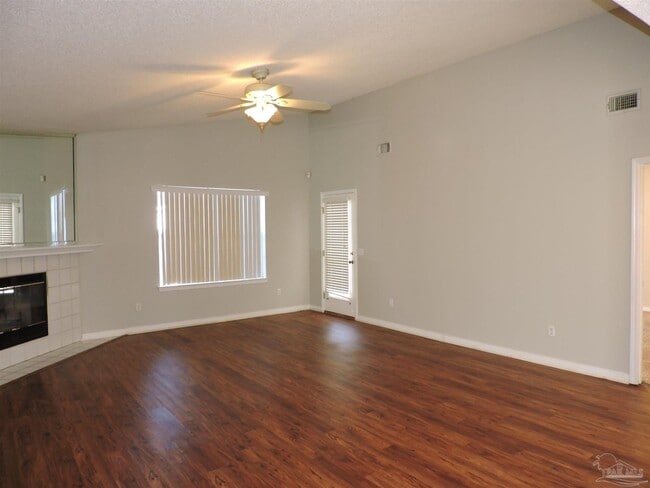 Building Photo - 1897 Gulf Bay Ln