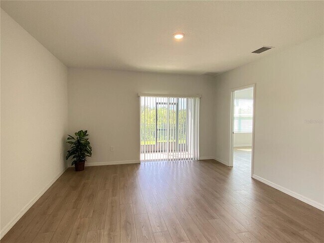 Building Photo - 32354 Weathered Oak Dr
