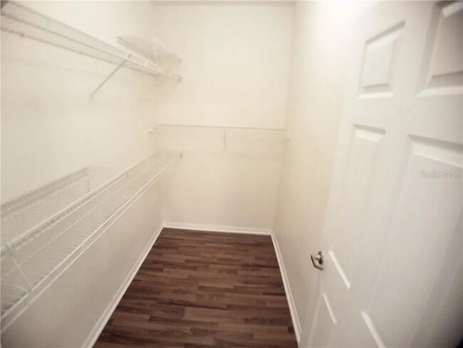 Building Photo - 860 N Orange Ave