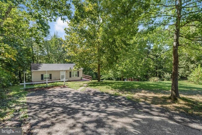 Building Photo - 38426 Laurel Ridge Ct