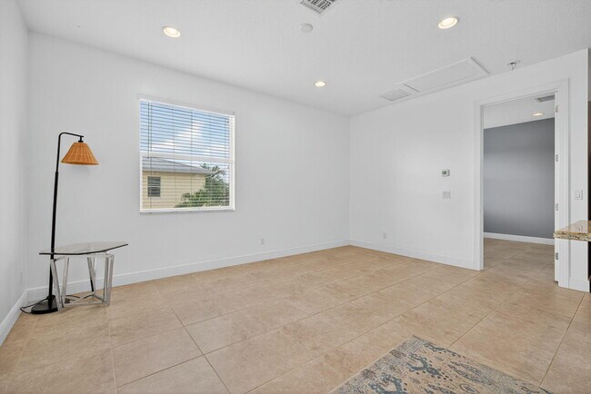 Building Photo - 4029 Faraday Wy