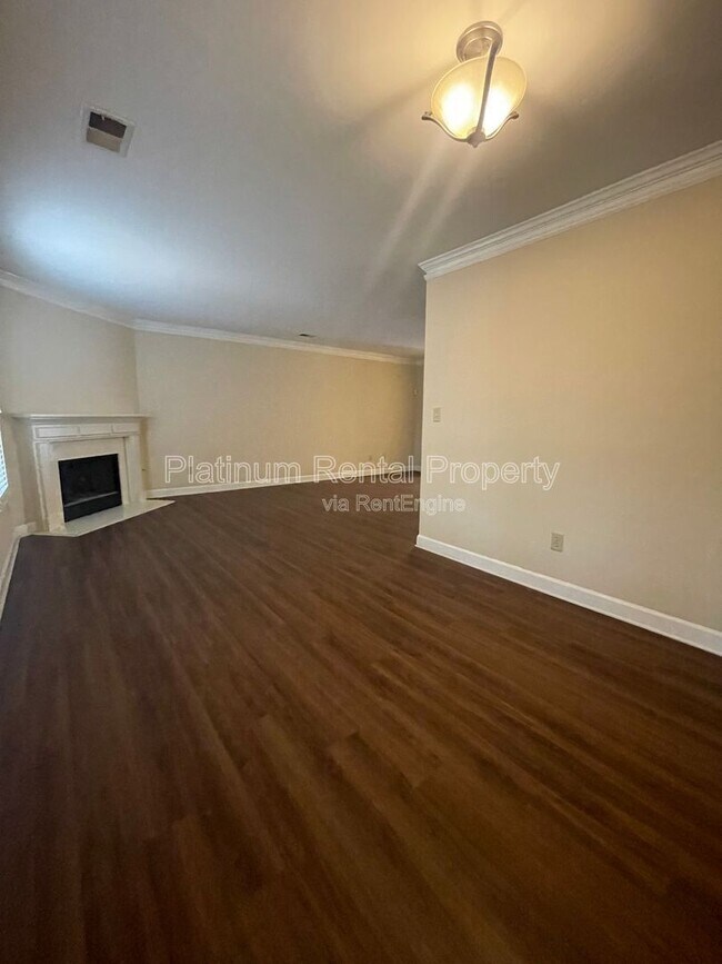 Building Photo - 3665 Orchard St