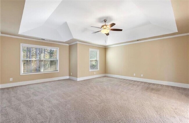 Building Photo - 2727 Cove View Ct SE