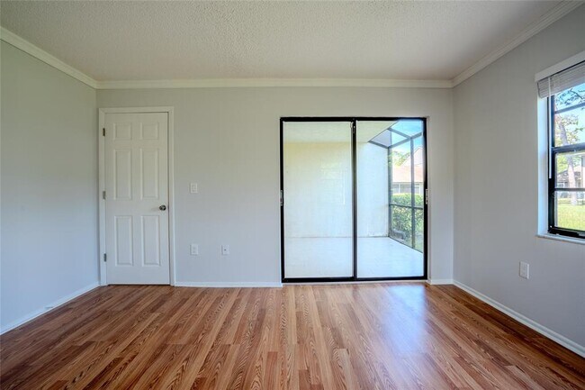 Building Photo - 5797 Summerside Ln