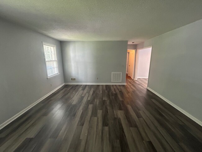 Building Photo - 715-B Montague, Columbia, SC 29209