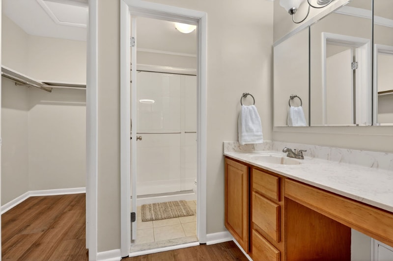 Building Photo - 5619 Vantage Point Rd