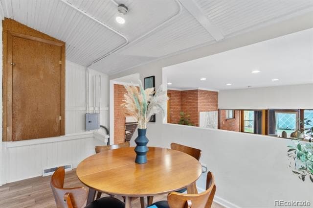 Building Photo - 2742 W Denver Pl