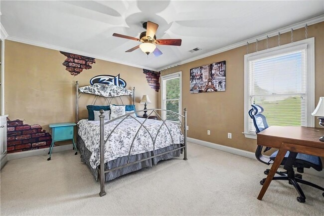 Building Photo - 4026 Palisades Main