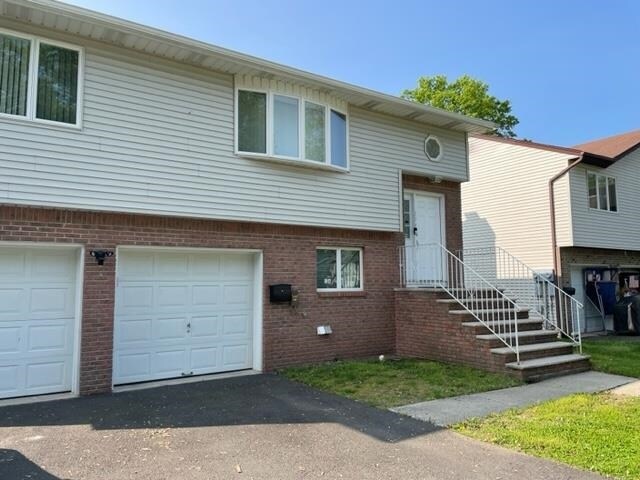 Primary Photo - 234 Lee St