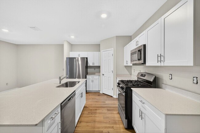 Building Photo - Brand New 4 Bed Now Available!