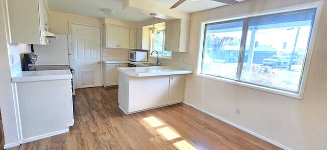 Building Photo - Spacious 3 Bedroom Home in North Corvallis