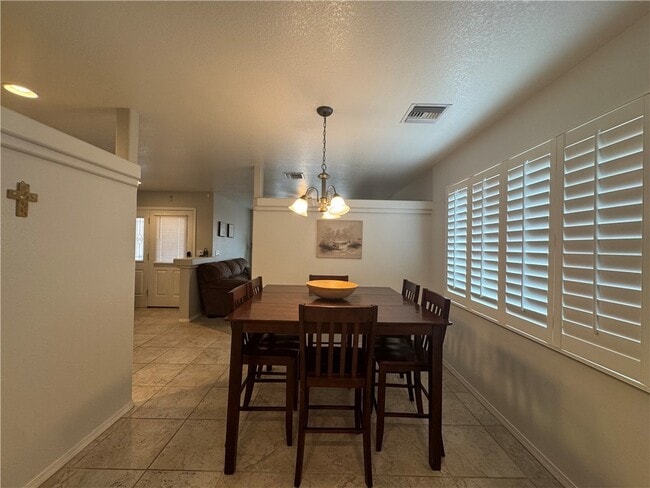 Building Photo - 726 Riverfront Dr