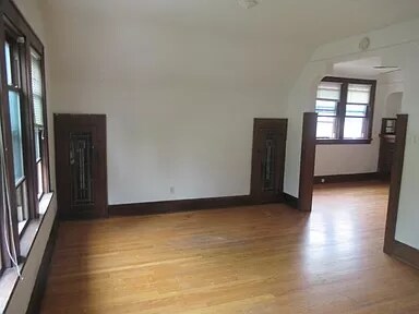 Lvrm - 3715 S Clement Ave