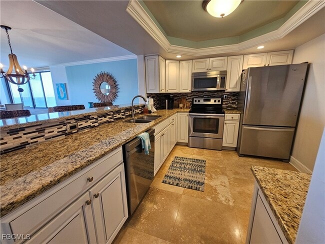 Building Photo - 6672 Estero Blvd